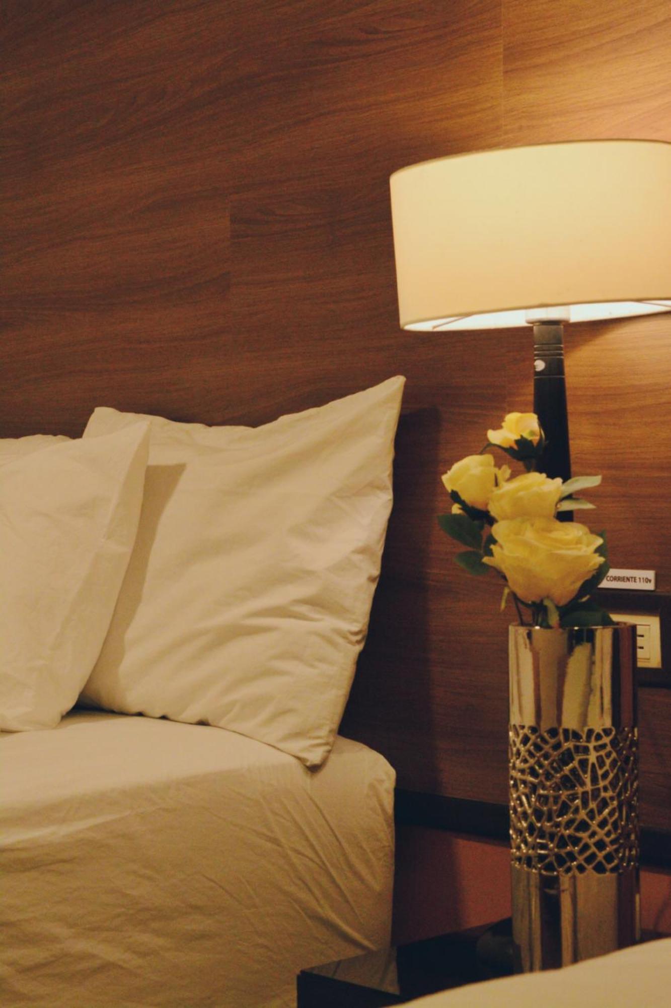 Hotel La Farola Куенка Екстериор снимка